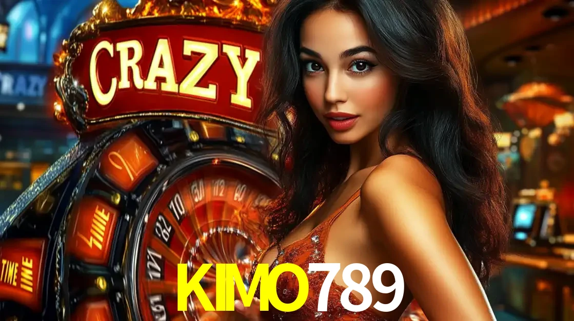 Mulher glamourosa olhando para a câmera com a roda vermelha do Crazy Time ao fundo em um ambiente de cassino, destacando a emoção dos jogos ao vivo no KIMO789.